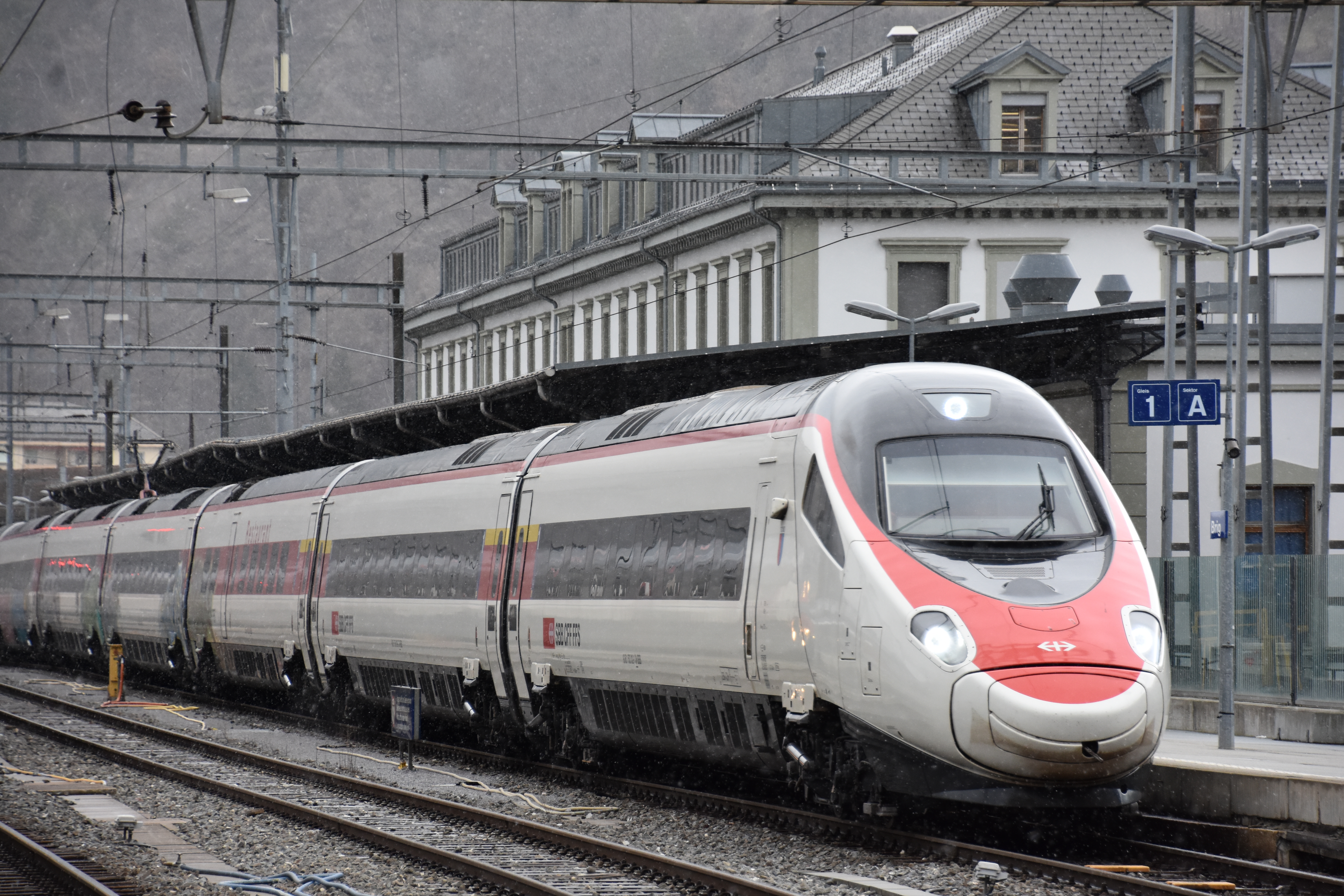 Berninaexpress, Glacierexpress, Golden Pass Panoramic, Bahnreisen | IGE - IGE Erlebnisreisen | (c) Markus Endt