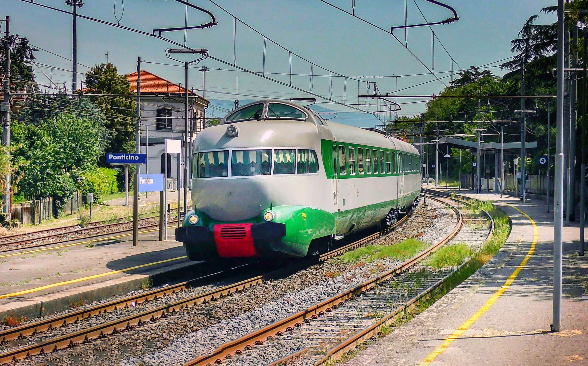 Bella-Italia-Express, Mailand, Milano, Rom, Roma, Florenz, Firenze, Pisa, Schnelltriebswagen, ETR 252, Sonderzugreise, Eisenbahnreise, Zugreise, Bahnreise, Sonderzug-Reise, Arlecchino | IGE